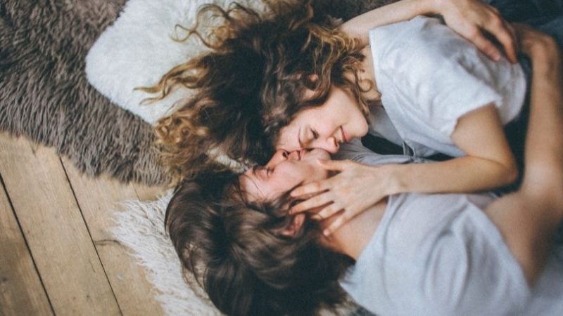 50 besten Liebeszitate und 40 romantische Zitate für Verliebte