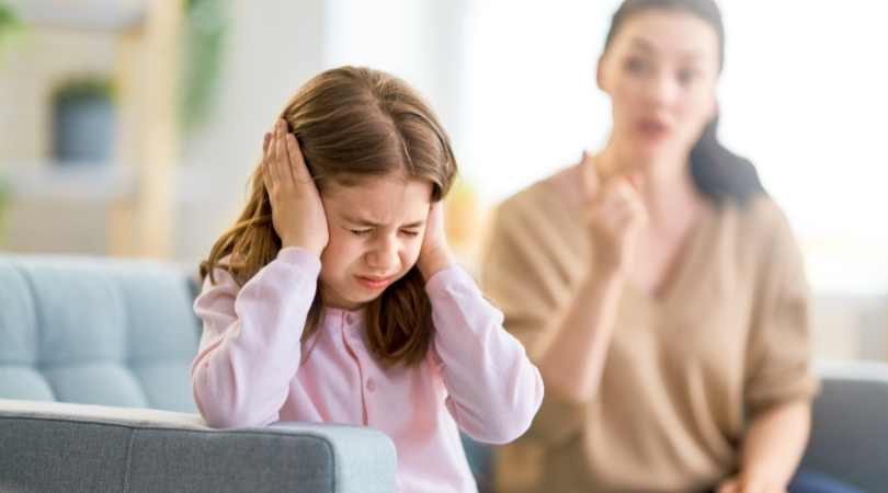 Wie missbrauchen narzisstische Eltern ihre Kinder?Woher wissen Sie, ob Ihr Elternteil ein Narzisst ist?Was kann das erwachsene Kind eines Narzissten tun, um sich selbst zu schützen?