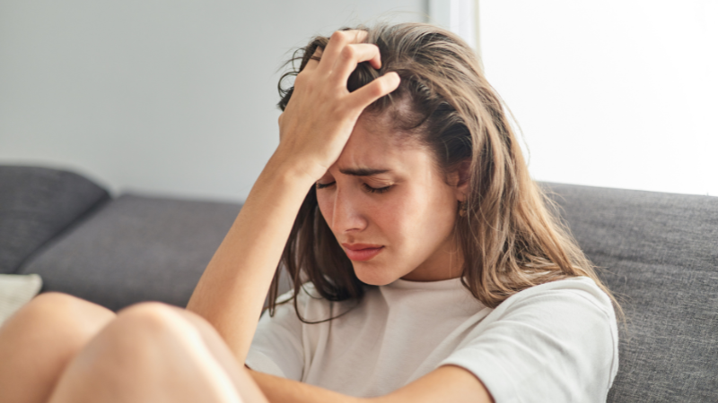 4 Zeichen, dass jemand unter emotionalem Stress leidet