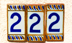 222 Bedeutung: Entdecke die verborgene Bedeutung und die Kraft der Zahl