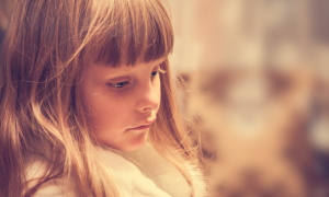 5 Arten von häufigem Verhalten bei Erwachsenen, die in jungen Jahren ein Trauma hatten