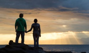 Warum tritt in Beziehungen oft eine Abhängigkeit vom Partner auf?